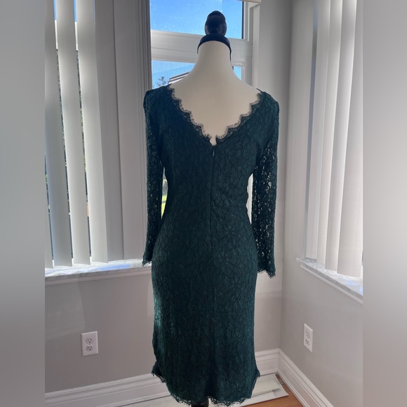 Green Lace Babaton Dress - Picture 2 of 2